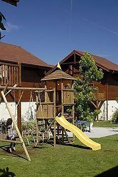 Residence Odalys Les Chalets D'Evian 3*, Evian-les-Bains France