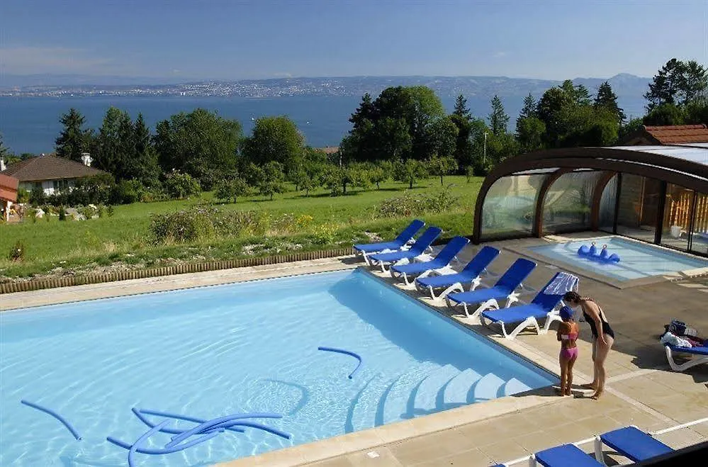 Residence Odalys Les Chalets D'Evian 3*, Evian-les-Bains